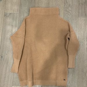 Kinley pullover tunic size XS